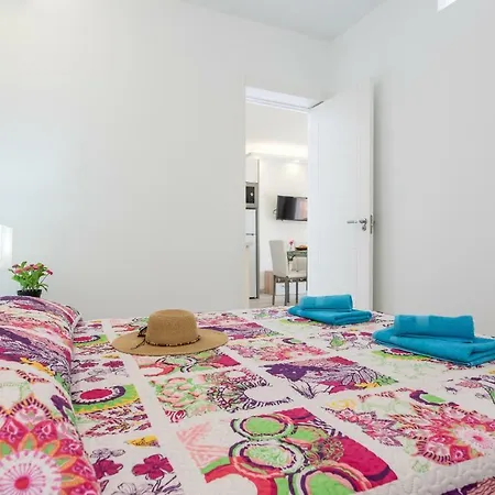 C104a Brand New, Big Terrace, Pool! * Costa Adeje (Tenerife)