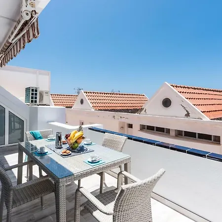C104a Brand New, Big Terrace, Pool! *